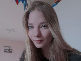 Webcam model AlodieBrainard from LiveJasmin