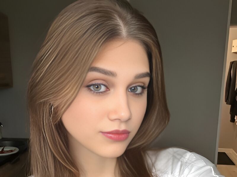 queenieafton profile