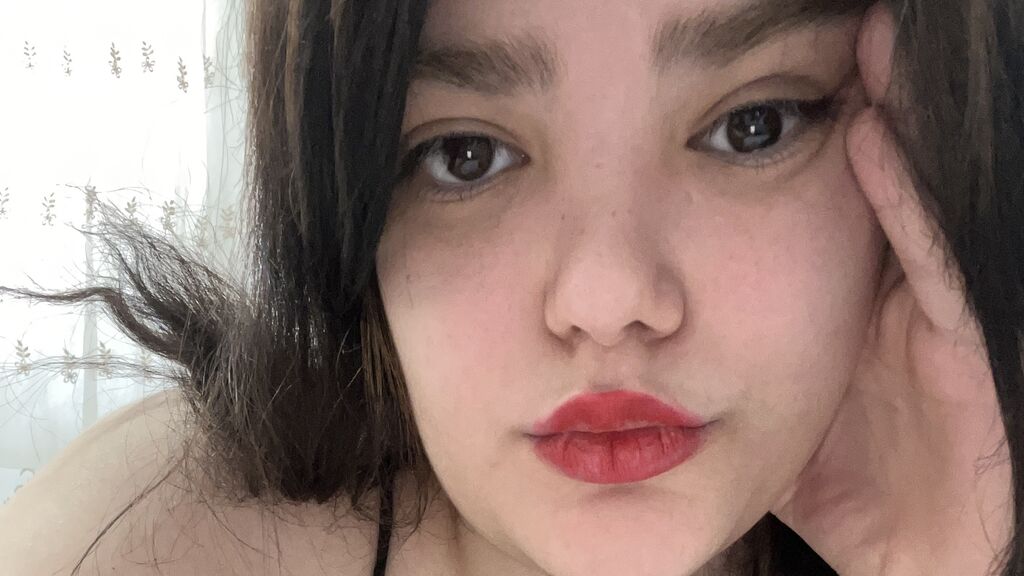 SaraRadford's profile from Jasmin at GirlsOfJasmin'