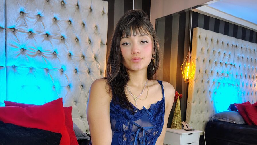 Watch AliceMorely live on Viva LiveCam🔔