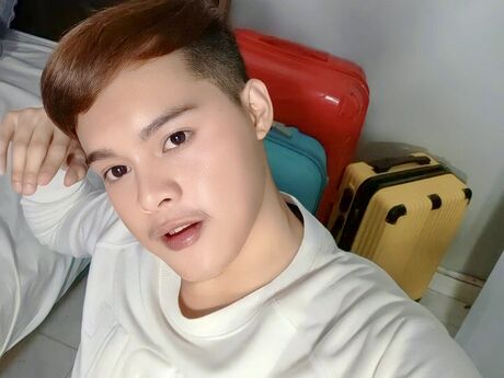 Chat with CarloPoe