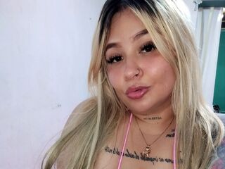 Webcam model SamanthaFerrerr from LiveJasmin