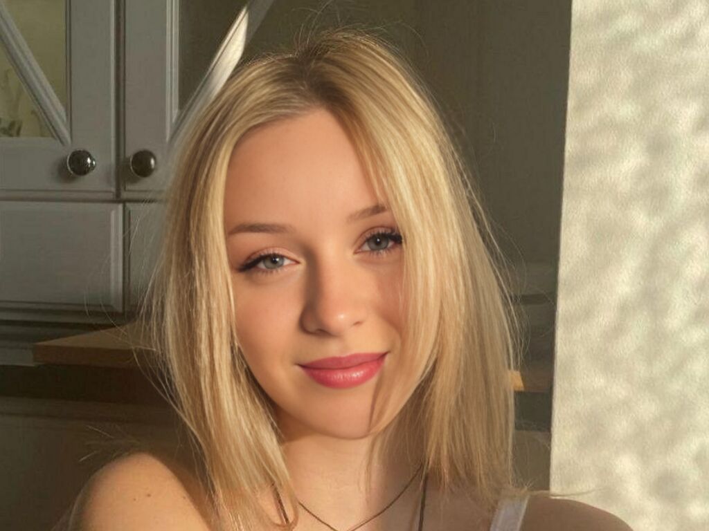 MiaGraces Nude