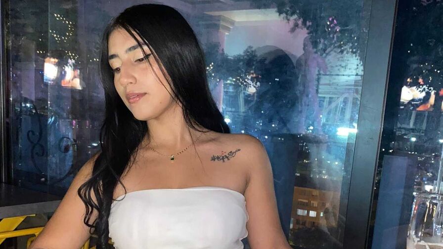 Watch KattiMoretti live on jobsporn.net