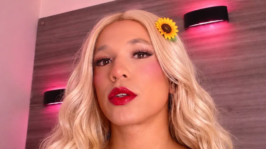 Watch DamaraOchoa live on jobsporn.net