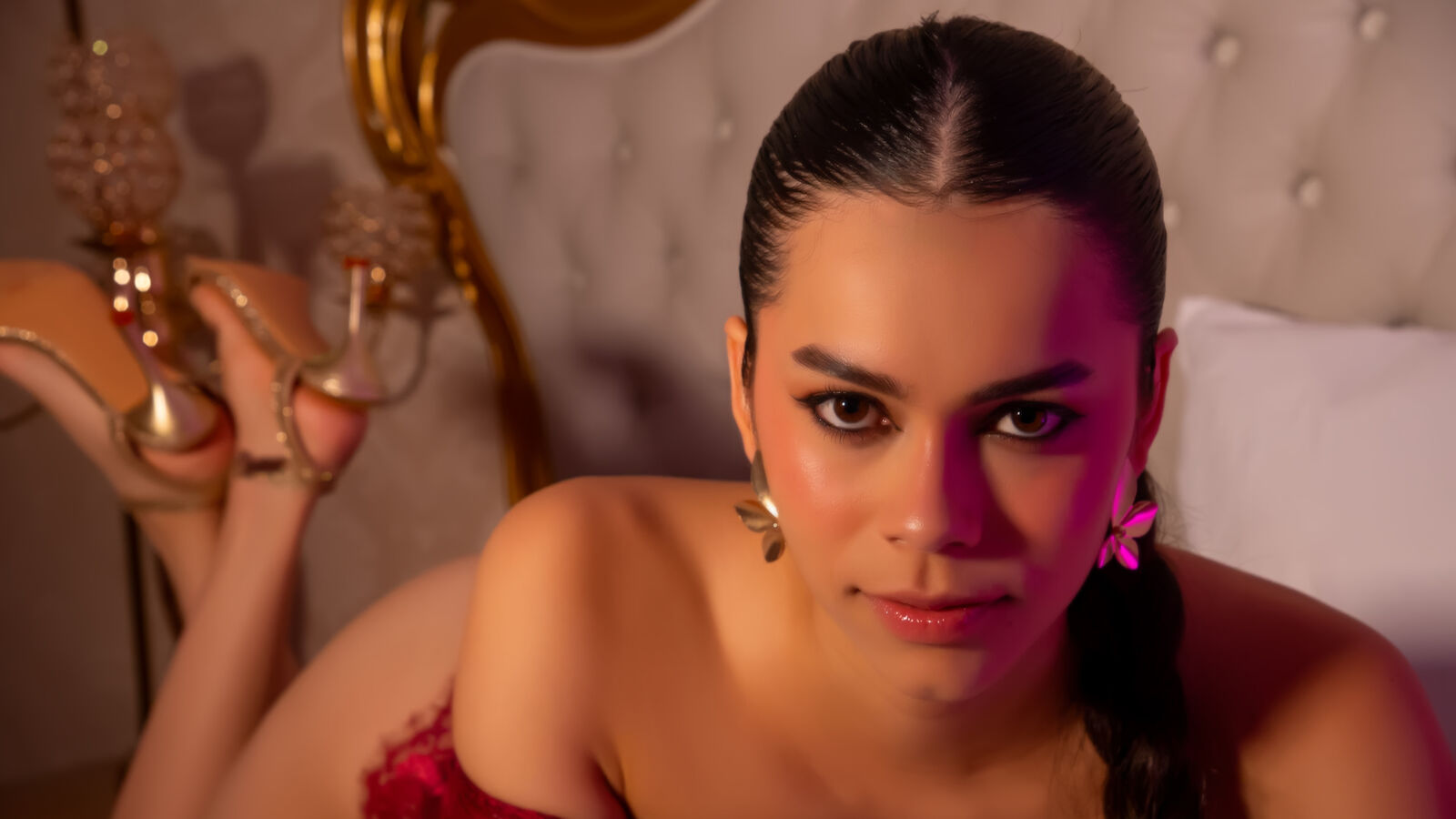 AlanaBeckel erotic portrait