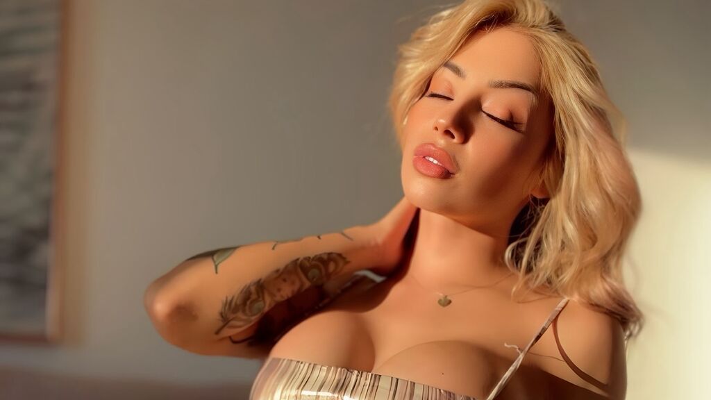 LindaDu live cam model at LiveJasmin