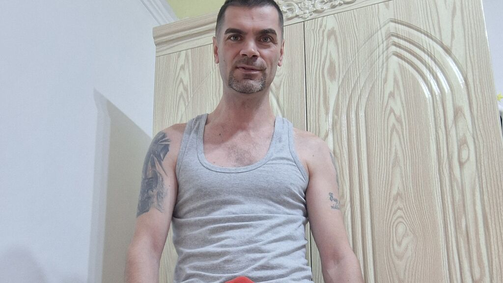 Watch  PeterJor live on cam at LiveJasmin