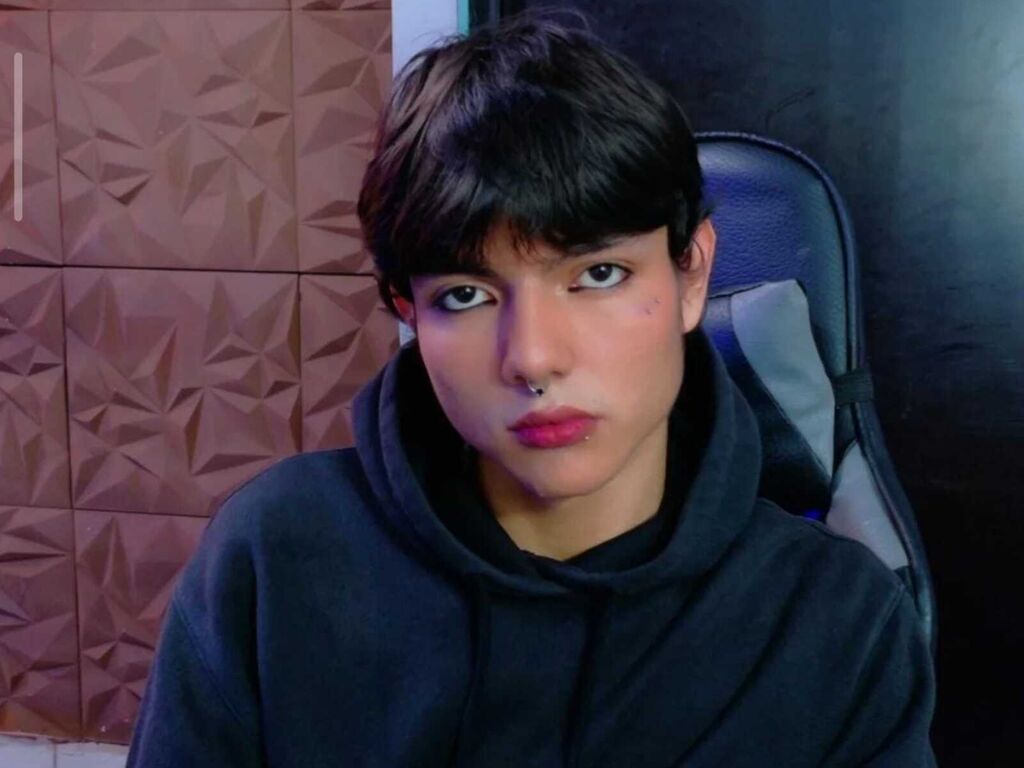 AlandelGrant Profile Image