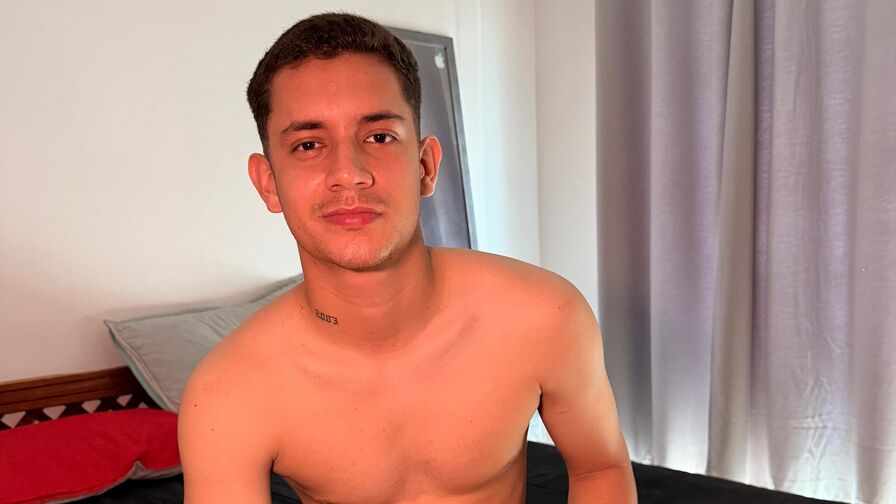 Chat with AndreeRamirez live on AsianCamModels.com