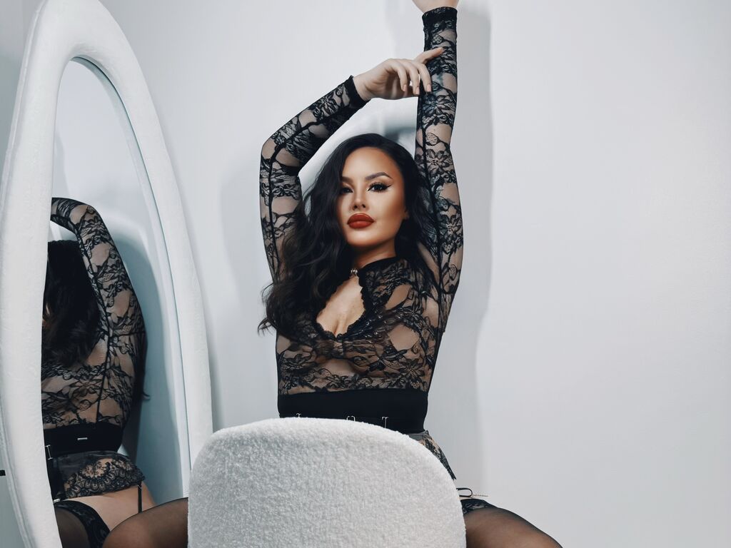 AriaLunne LiveJasmin model