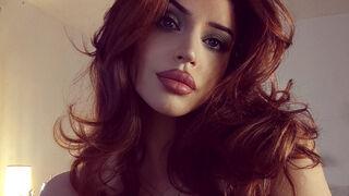 Free Nude LeilaNoire