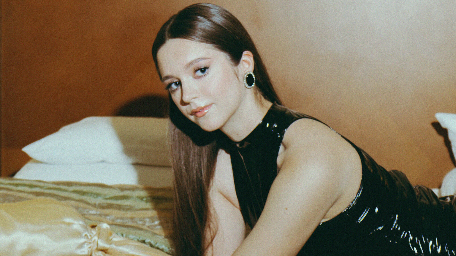 LiaSolen erotic portrait
