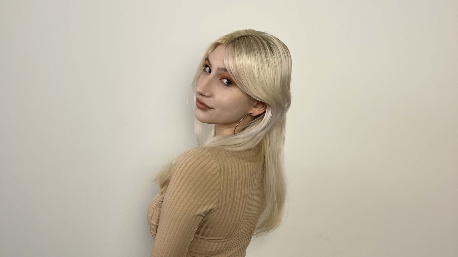 JoslynCobbin glamour portrait