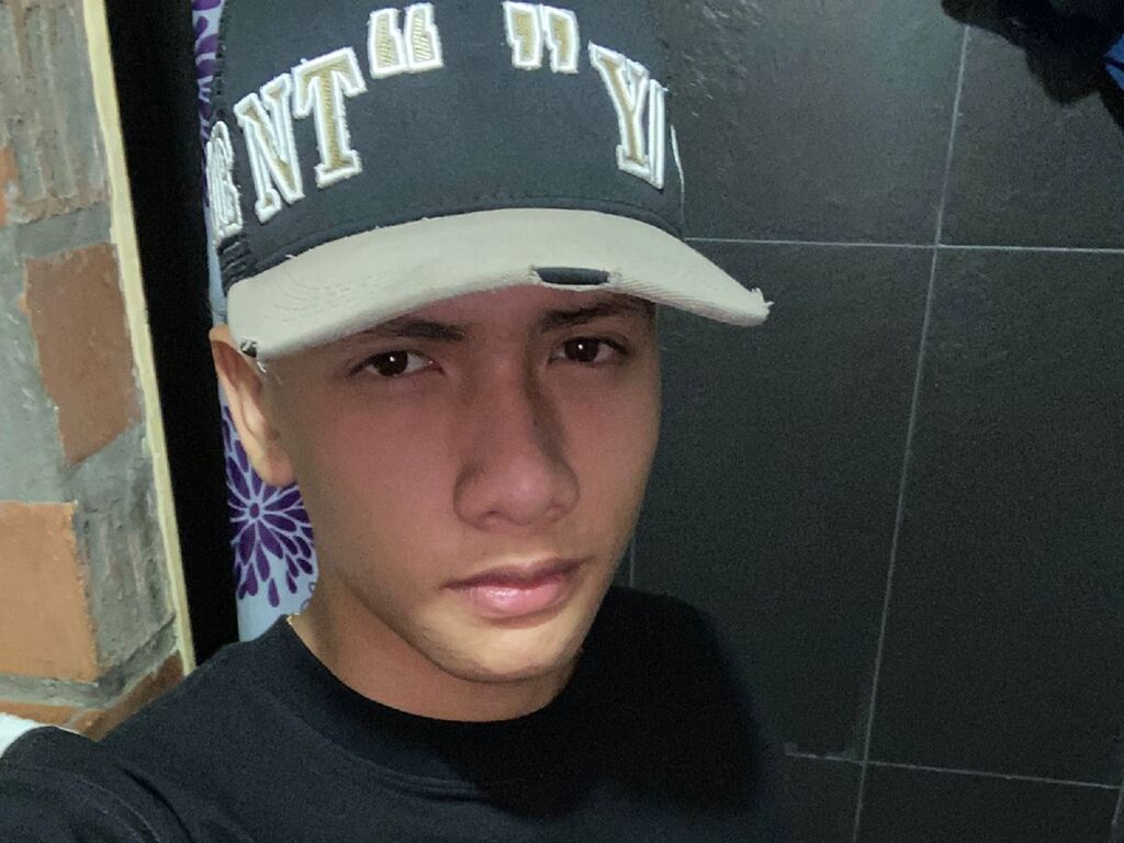 SanchezCamilo LiveJasmin guy cam photo