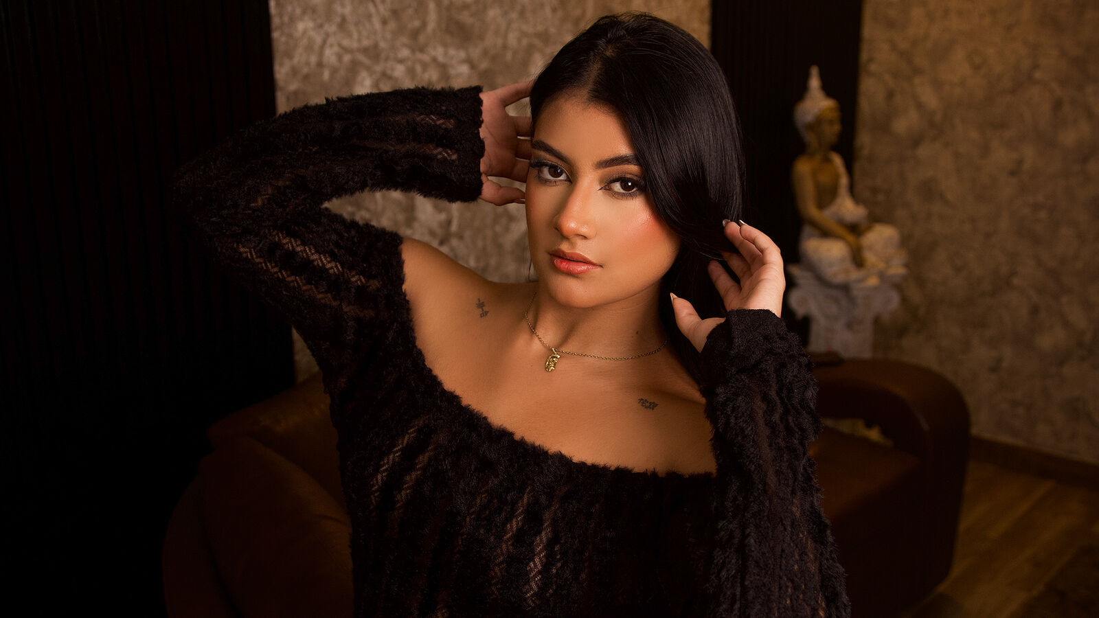 ZarahMonroe erotic portrait