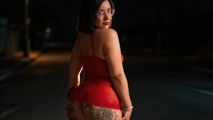 HannaPurple – Female | Tease Babe