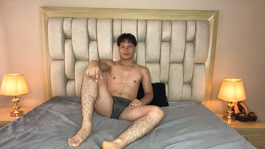 ArnoldEstrada Live Sex Chat at GPX Cams