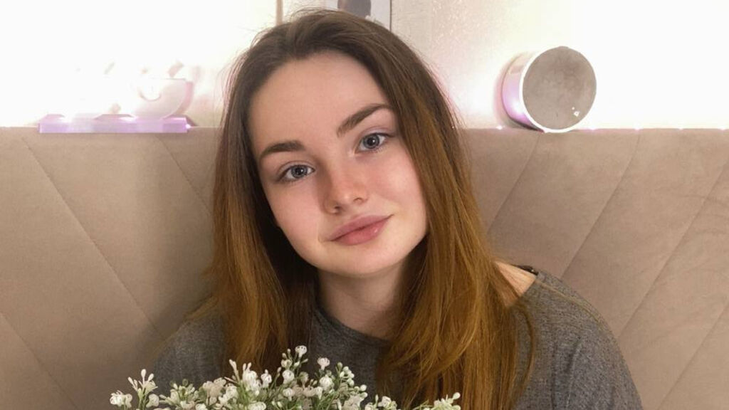 DinaMorris's profile from Jasmin at GirlsOfJasmin'