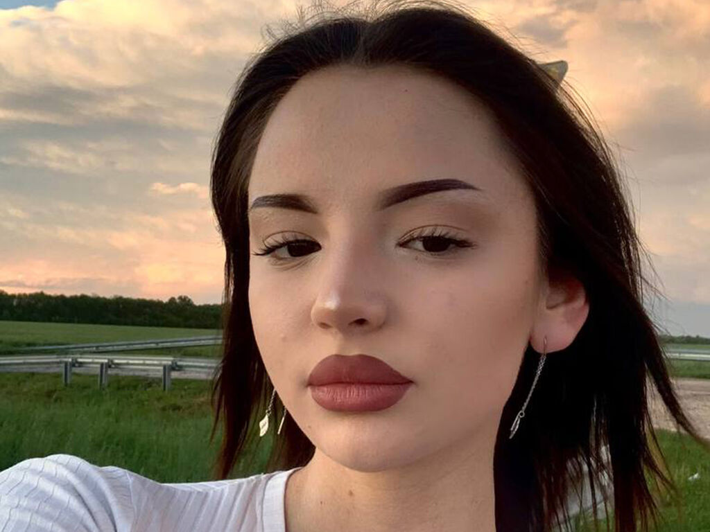 LakenyaDahn Nackt