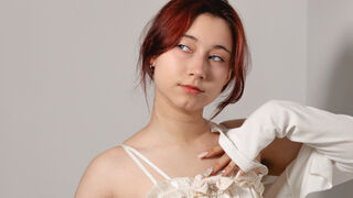 ClaraParks Live Webcam on LiveJasmin