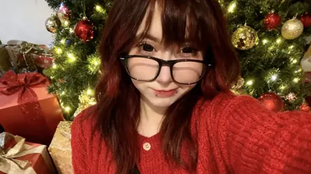 ClaraParks's chat room