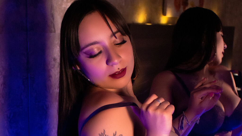  online at GirlsOfJasmin