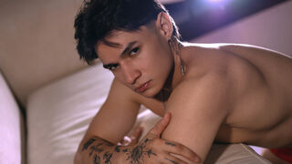 Free Nude DanteGrant