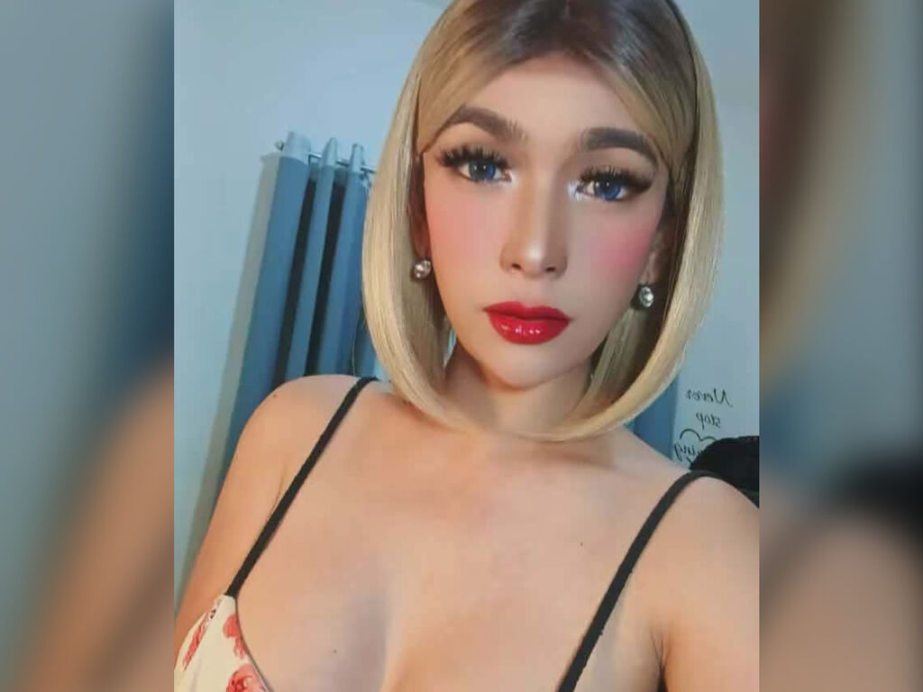 KiziaFox Profile Image