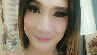 AleeraFox Live Webcam on LiveJasmin