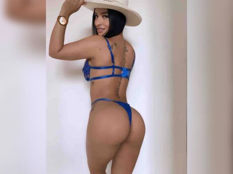 Chat with AlexaTovar