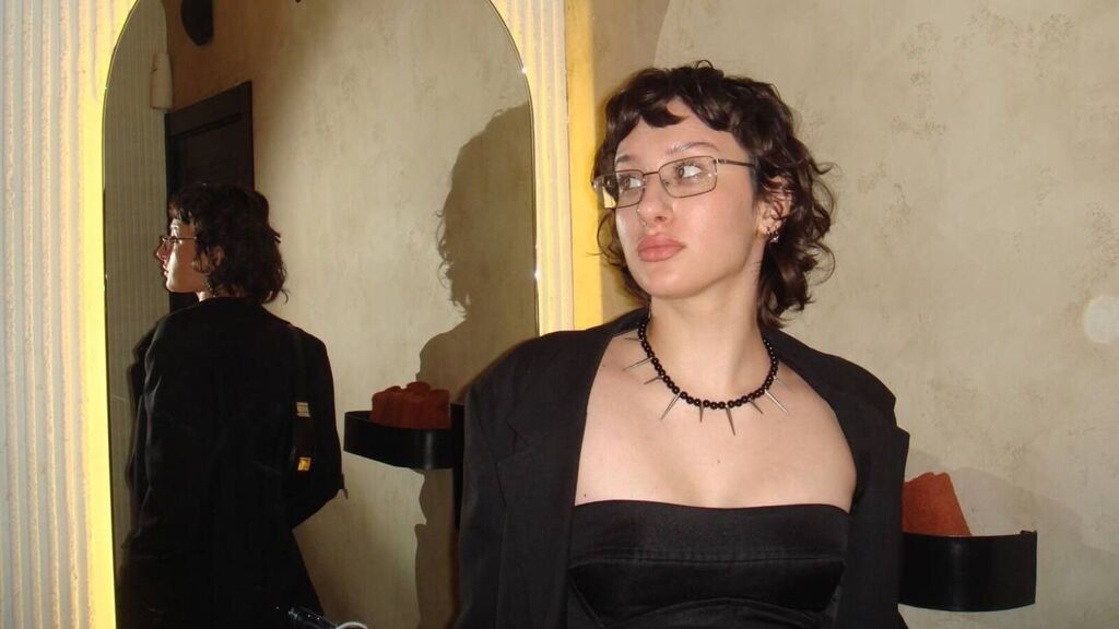 EvaGrimm's profile from Jasmin at GirlsOfJasmin'