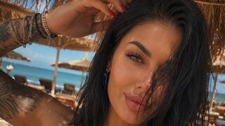 YvonneEverle related adult cam thumbnail