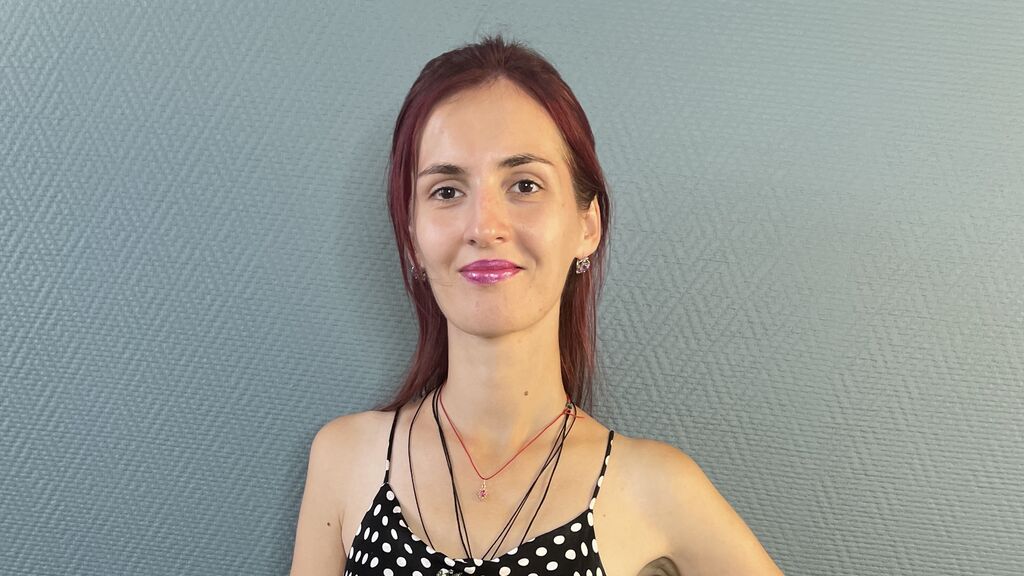 AlthenaAckermane online on GirlsOfJasmin