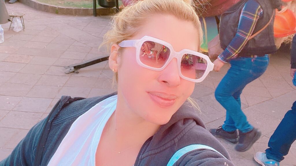 PelinnaCollins cover