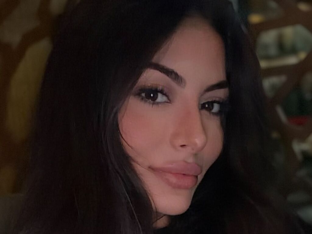 MoniqueeMinx fetish video chat profile