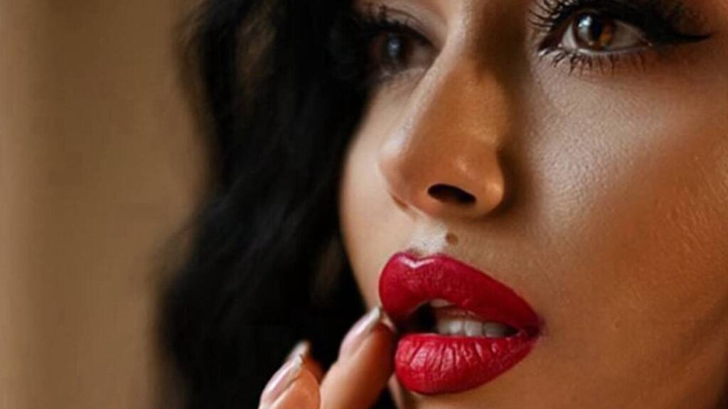 SaraCrystall's profile from Jasmin at GirlsOfJasmin'