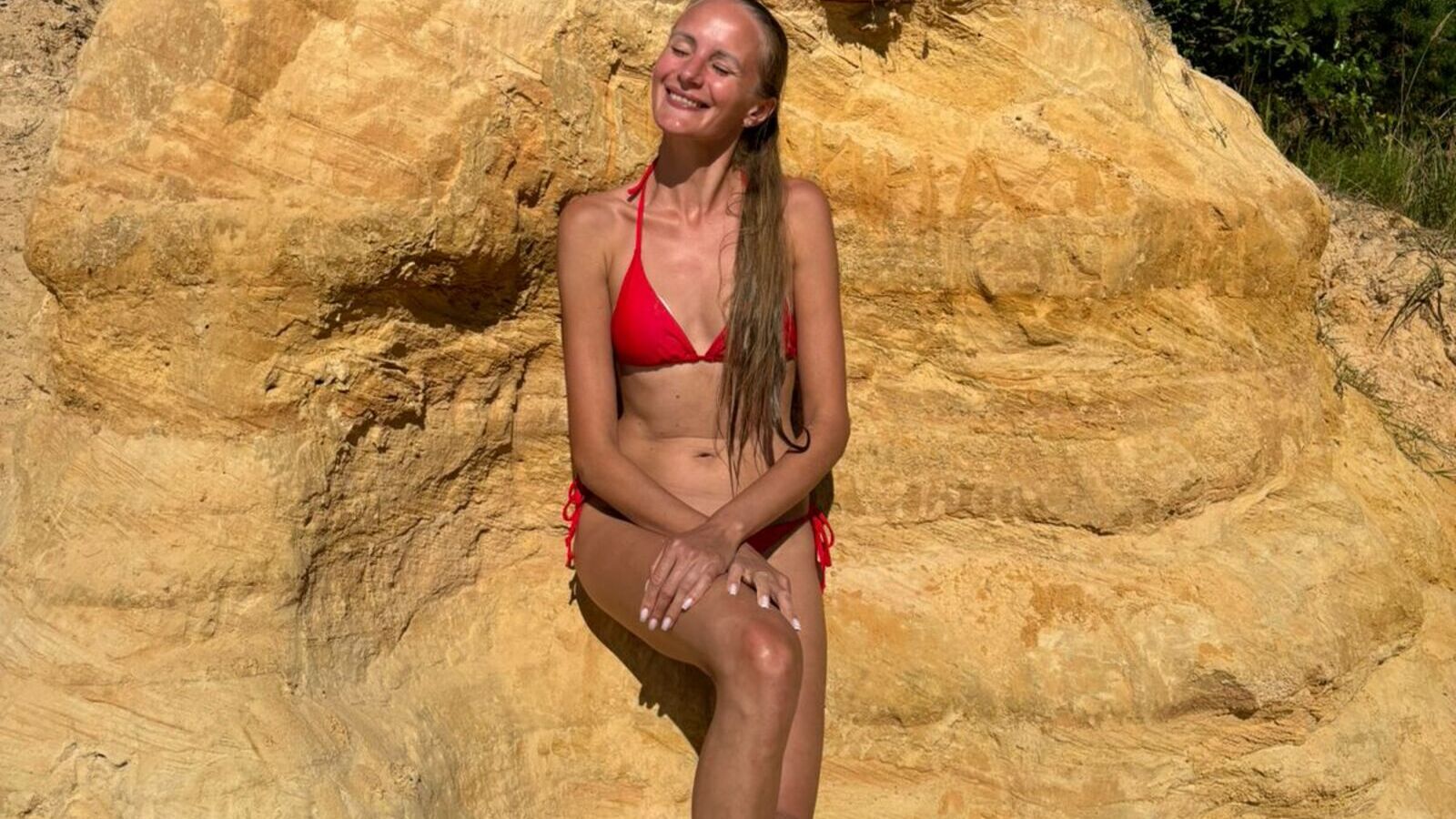 MonaLika erotic portrait