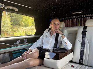 Live Camgirl MonaLika
