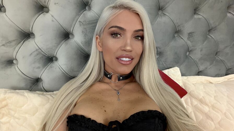 ElsaPressley Live Sex Chat at GPX Cams