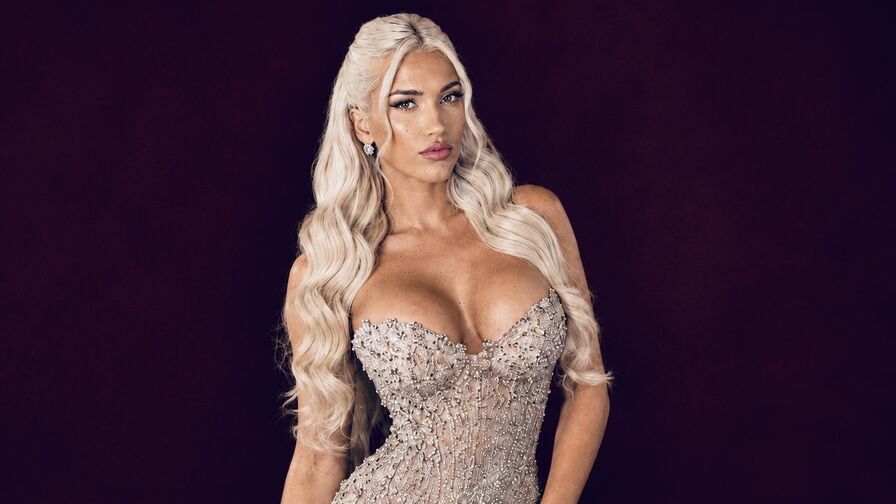 ElsaPressley's Live Nude Chat