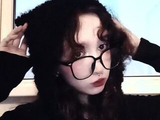 SunnivaCrumbley live nude sexxx