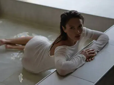 Chat with NailaWhisper