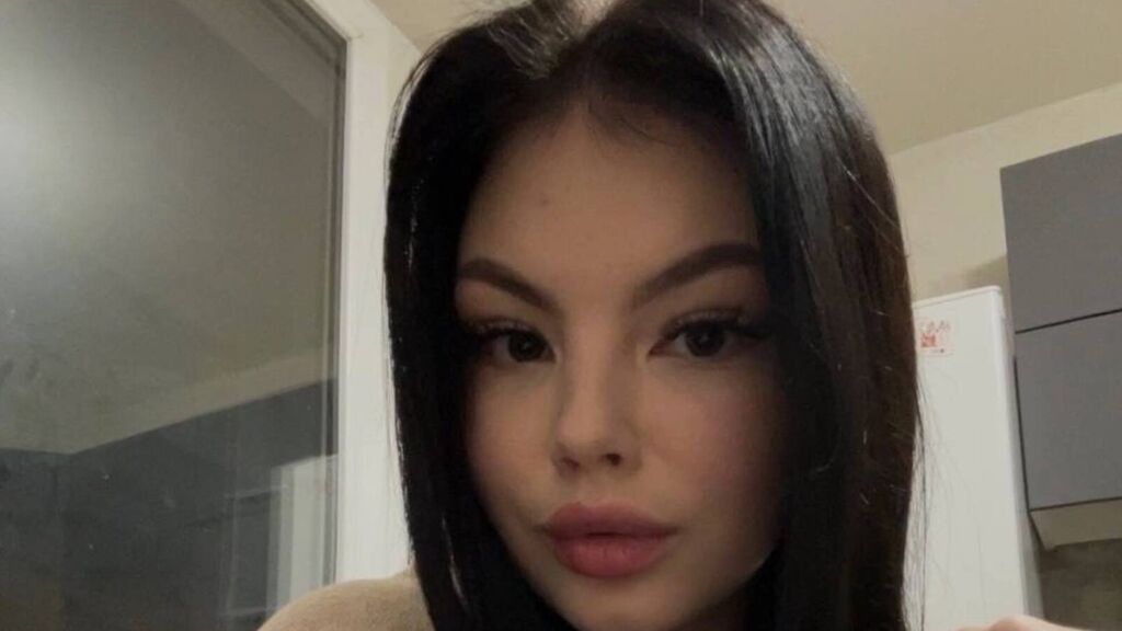 ChuHawver's profile from Jasmin at GirlsOfJasmin'