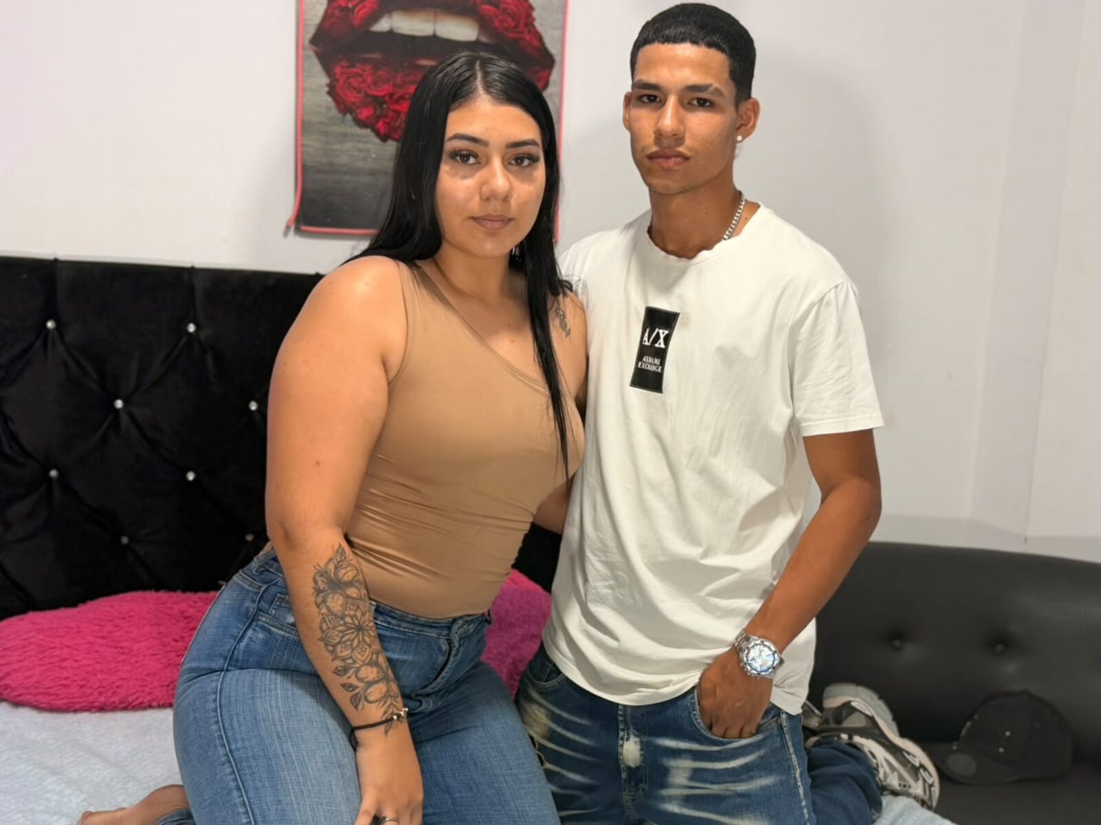 Live cam for EmilyAndLukas