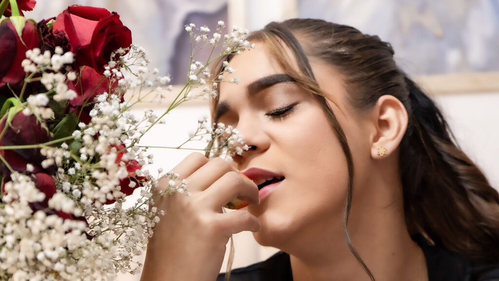 AliceClarkc Live Cam on LiveJasmin and RICams