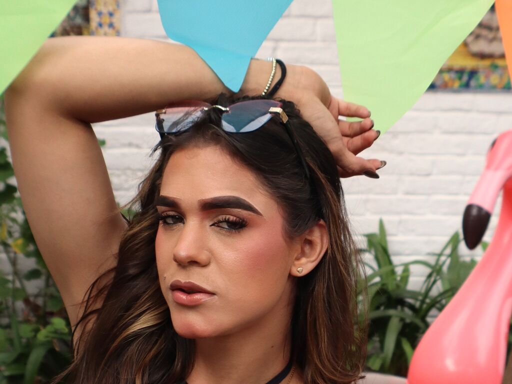 AliceClarkc cam profile preview image