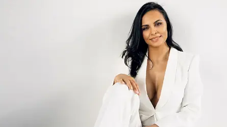 AngelinaKunis Chatraum