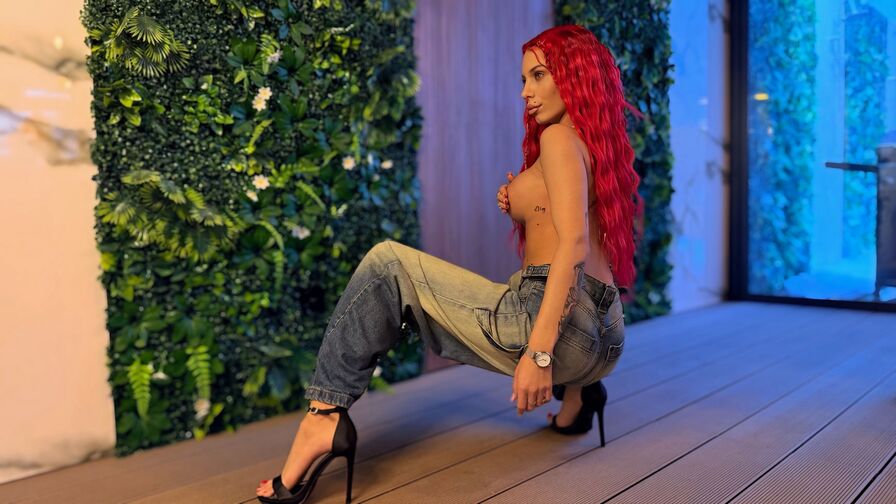 SunnyBlair — DOMINATRIX — MistressWorld Live Model