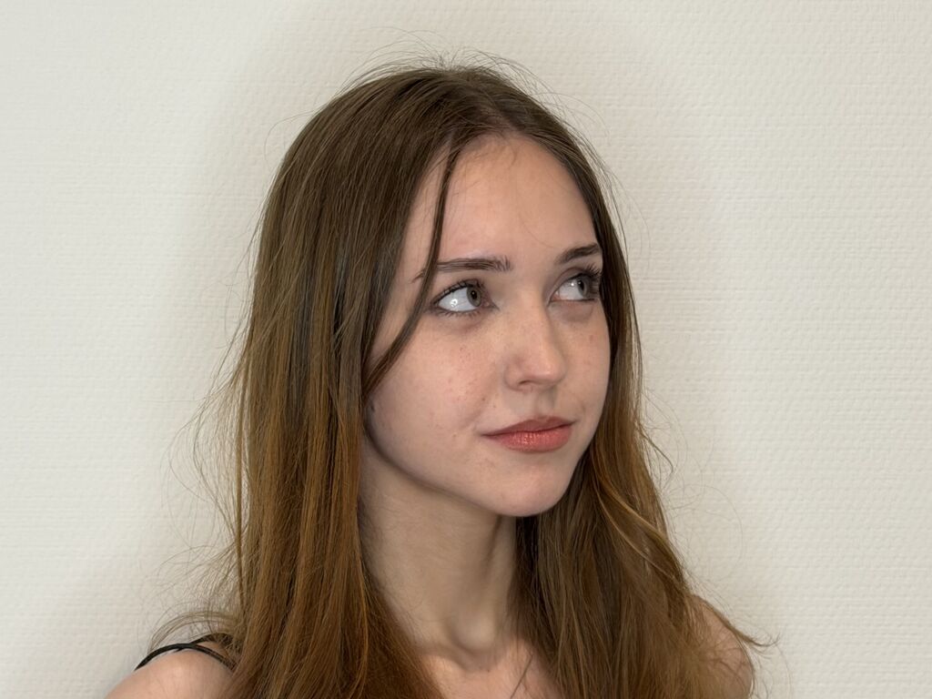 YokoMagliacane webcam livejasmin model stream image
